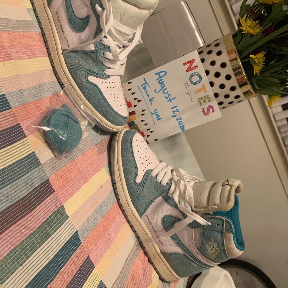 Size 7 US Men’s Nike SP19 Air Jordan 1 High OG.